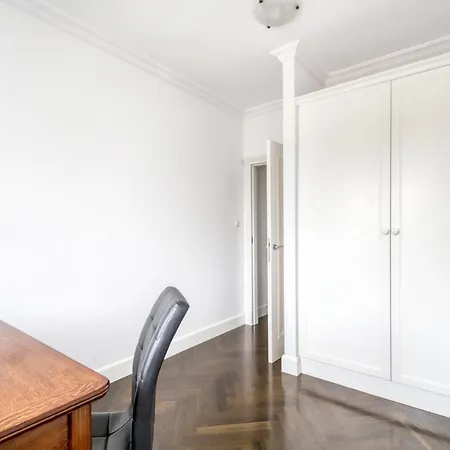 Muranow Apartment